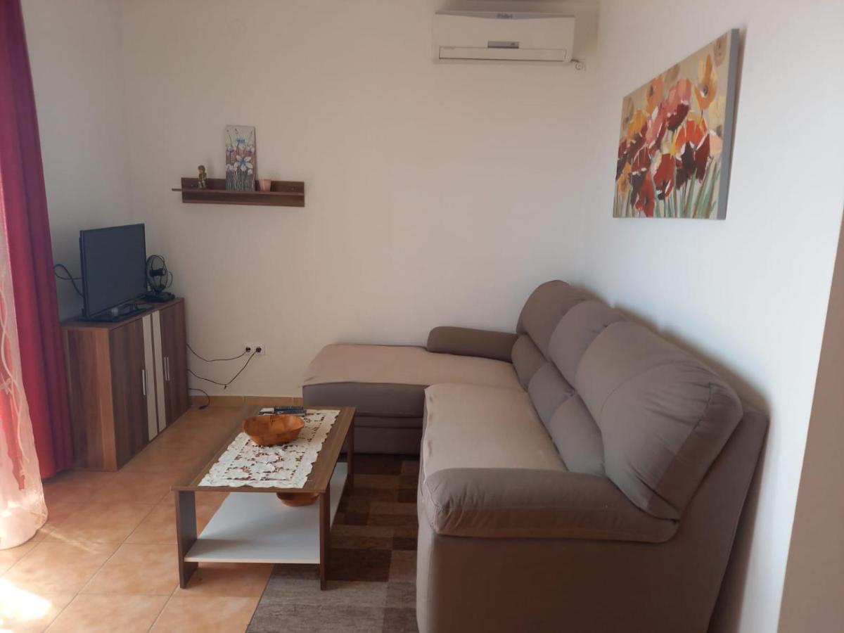 Apartmani Afrodita Crikvenica Exteriör bild