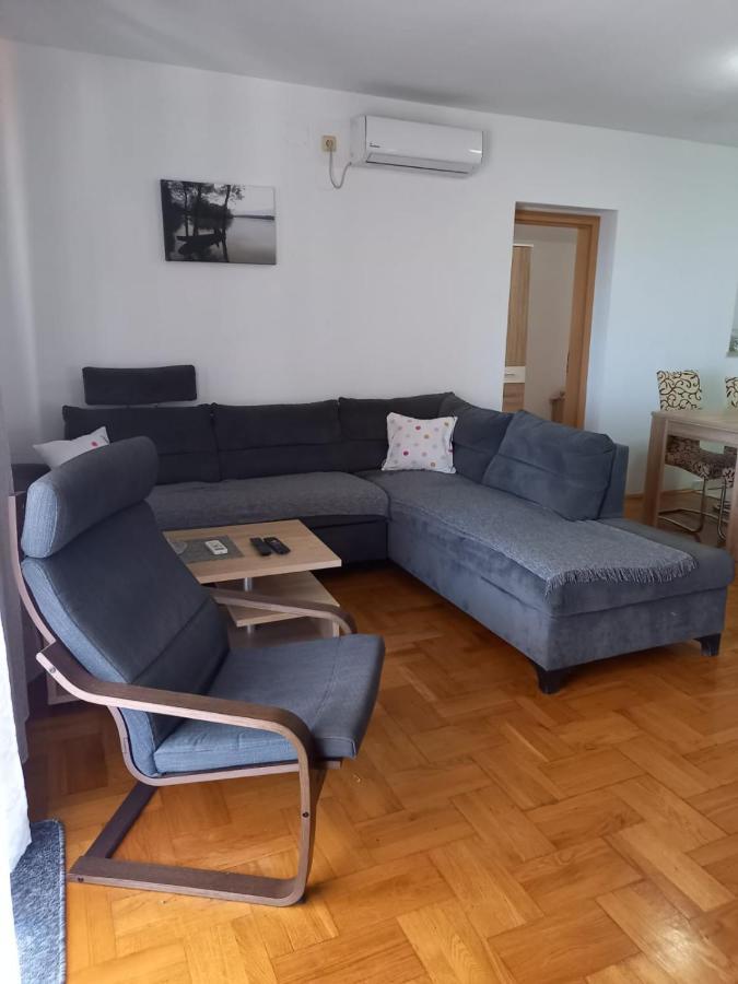 Apartmani Afrodita Crikvenica Exteriör bild