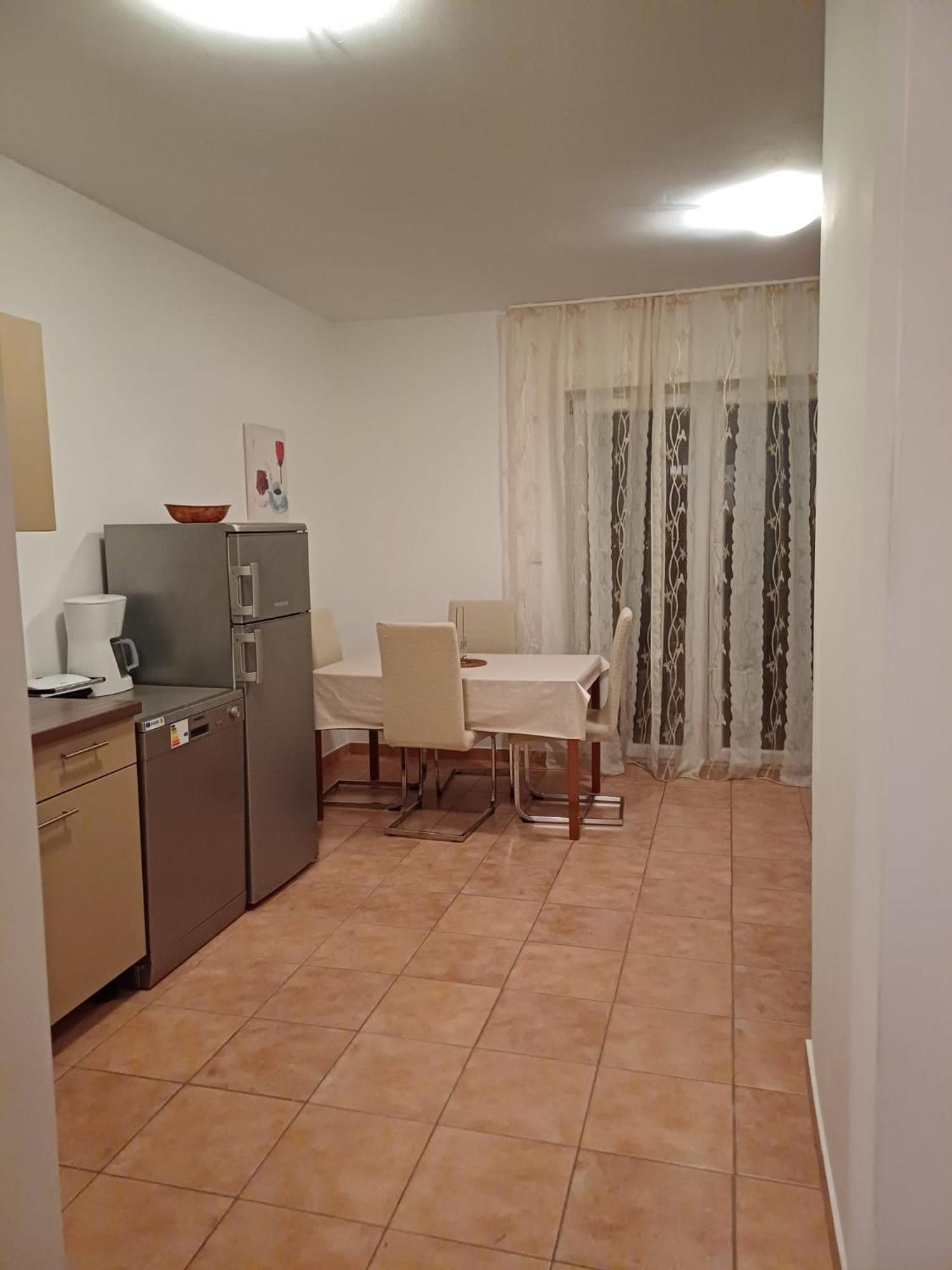 Apartmani Afrodita Crikvenica Exteriör bild